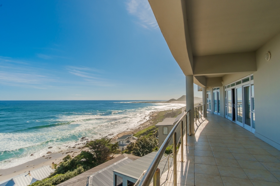 5 Bedroom Property for Sale in Misty Cliffs Western Cape
